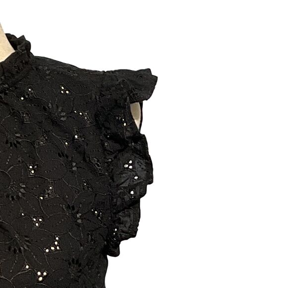 Loft Eyelet Ruffle Split Neck Shell Top Medium - Picture 5 of 11